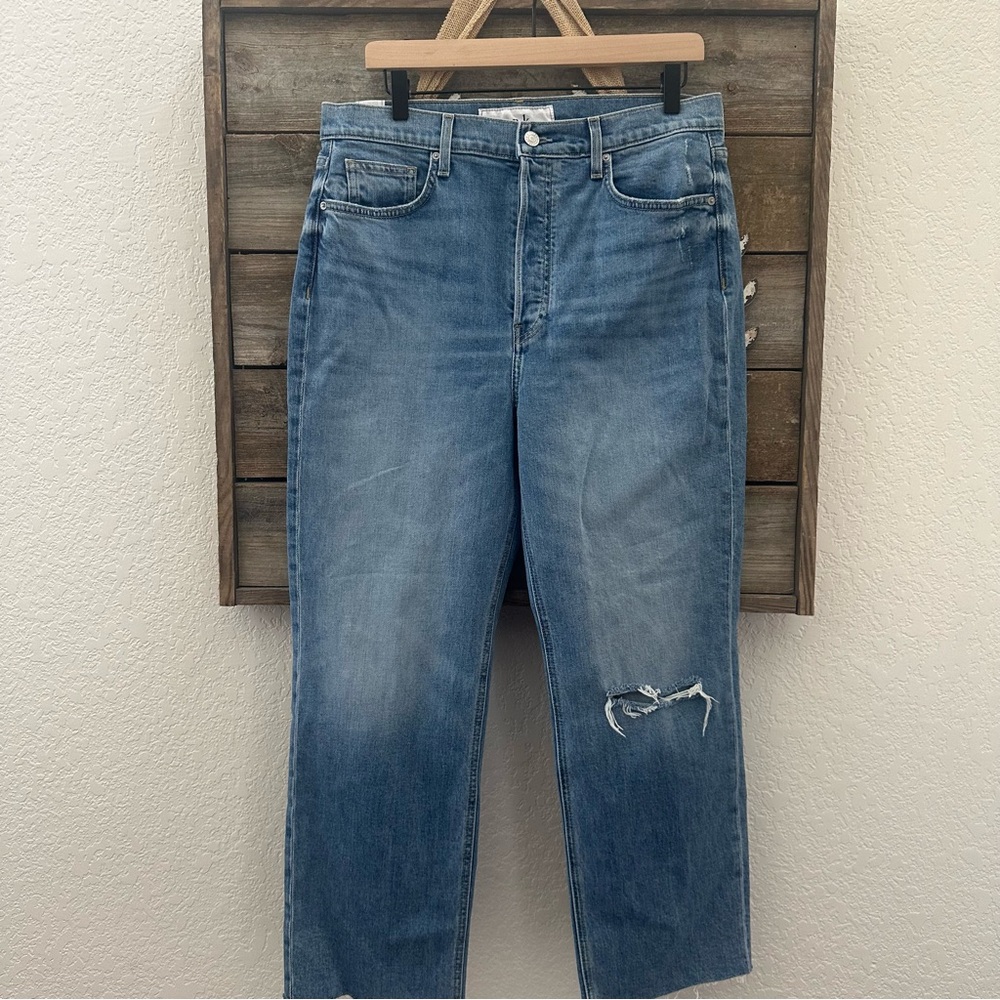 Frank & Eileen Monaghan Distressed Blue Denim Jeans Size 32